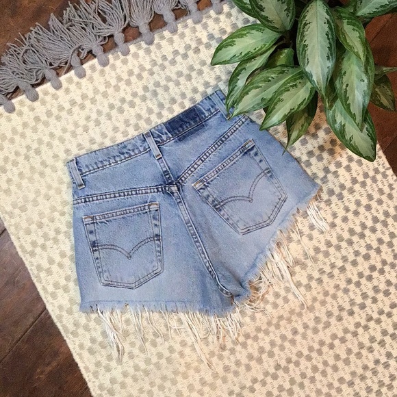 LF/Levi Furst High Waisted Distressed Denim Shorts - Picture 2 of 4